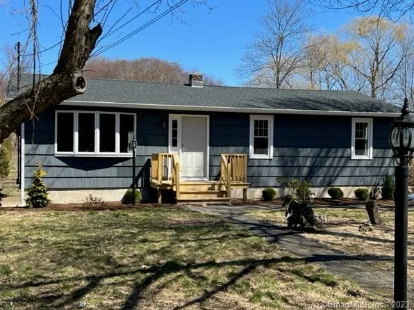 25 Atwood Road, Woodbury, CT 06798