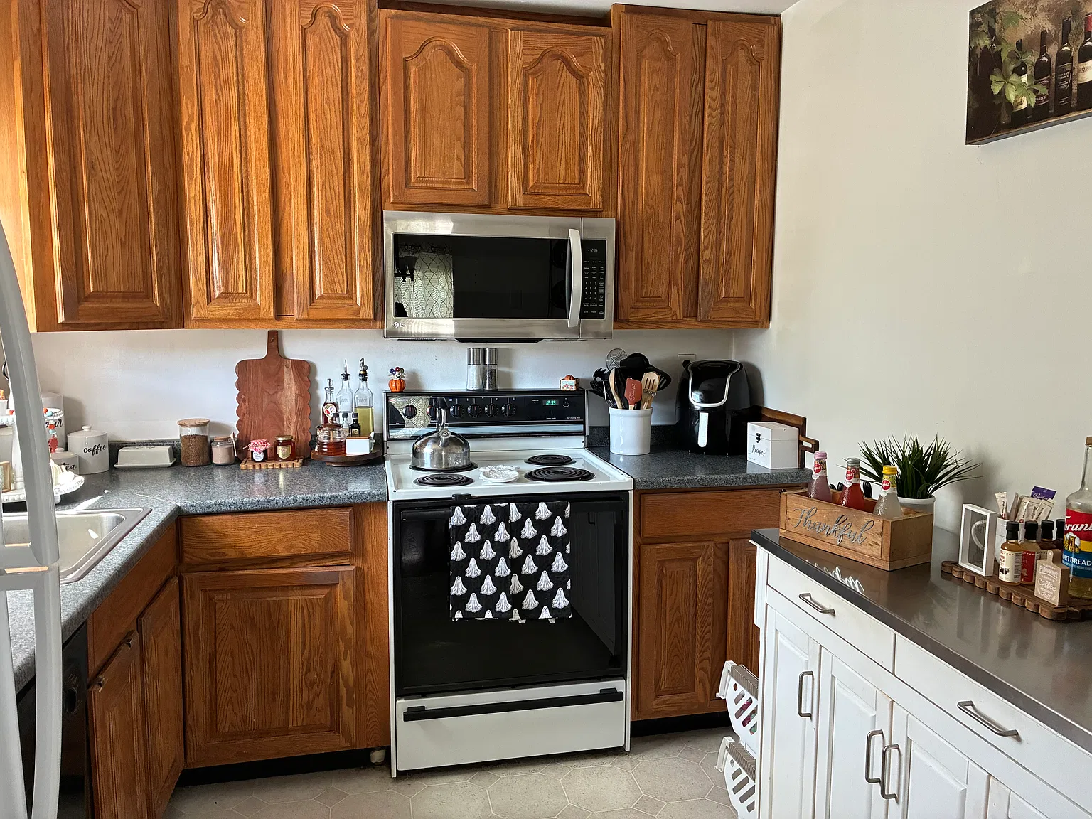 2 bed, 1.5 bath, 800 sqft, $1,675 — Photo 2