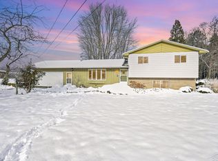 2347 Amelith Rd, Bay City, MI 48706