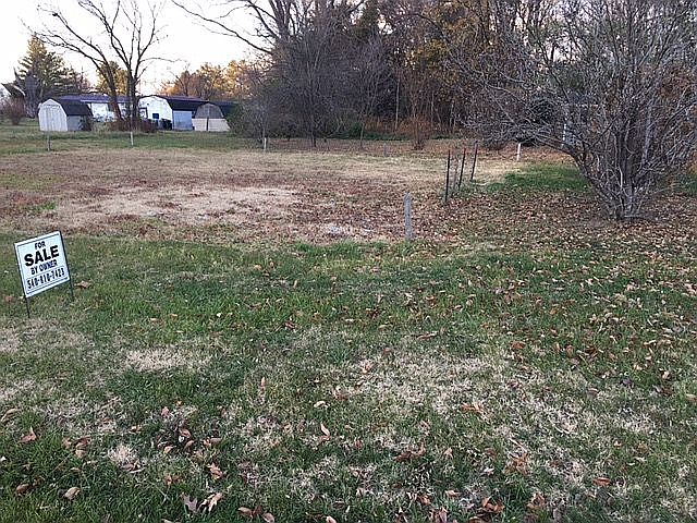 4 each building lots