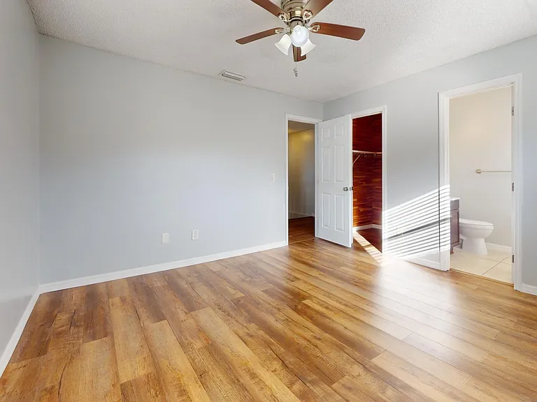 2151 Alicia Dr #C — Photo 7