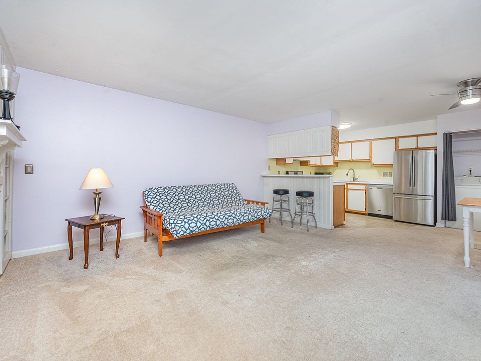 1st image of 380 Summerwalk Cir
