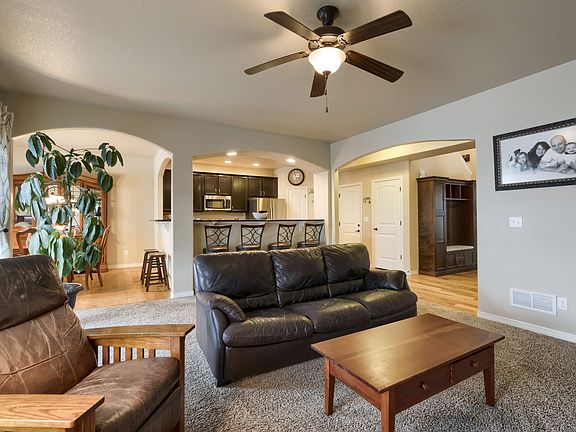 B2 - Living Room 3.jpg