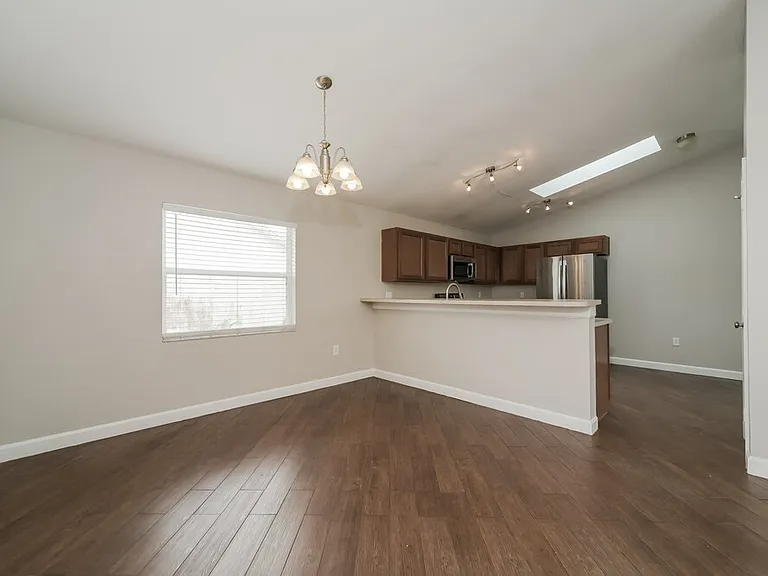 206 Kingshill Ct SE — Photo 6