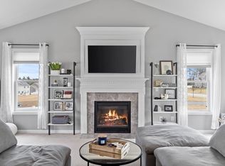 29 Magnolia Way, Bridgewater, MA 02324