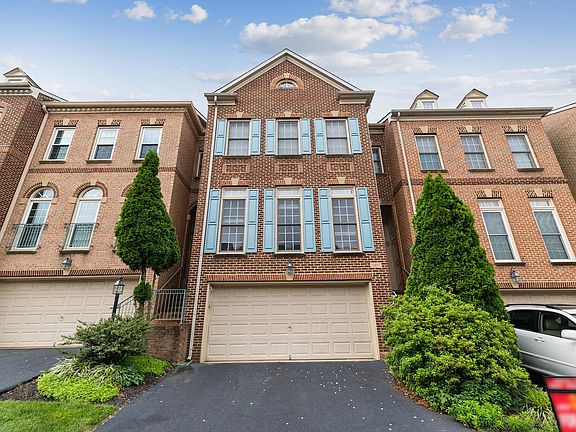 2nd image of 12457 Rose Path Cir