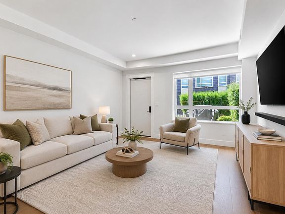 2nd image of 12040 Plaza St #122