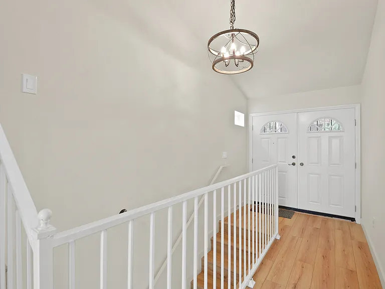 4217 Mesa St — Photo 2