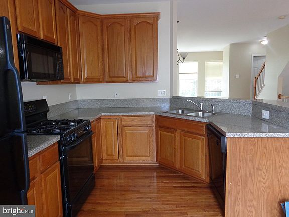 3rd image of 14232 Legend Glen Ct