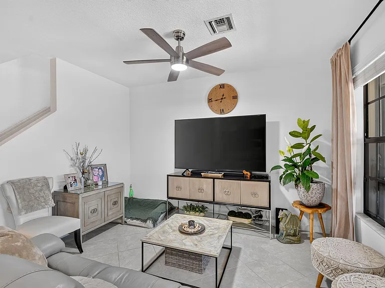 10139 Wellington Parc Dr — Photo 56
