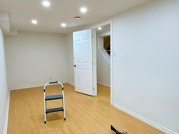 4th image of 291 Newton Dr