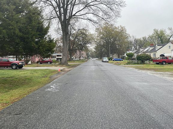 4th image of 612 Ratcliffe Ave