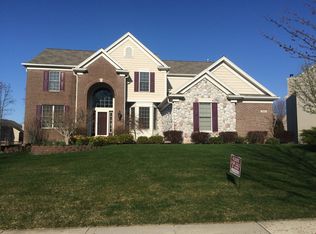 4658 Oakwright Dr NE, Ada, MI 49301