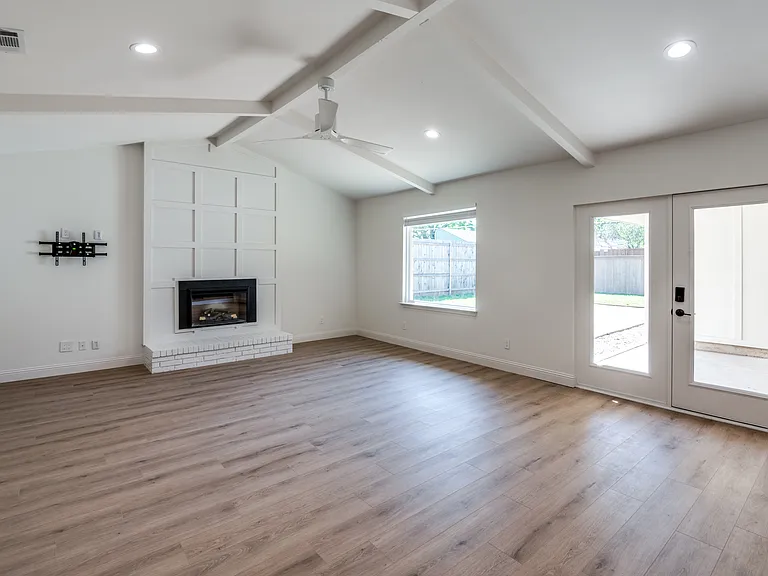 3772 Weeburn Dr — Photo 19