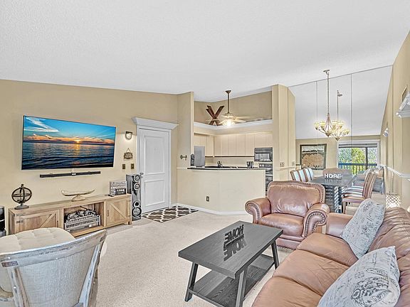 2nd image of 1109 Duncan Circle #202