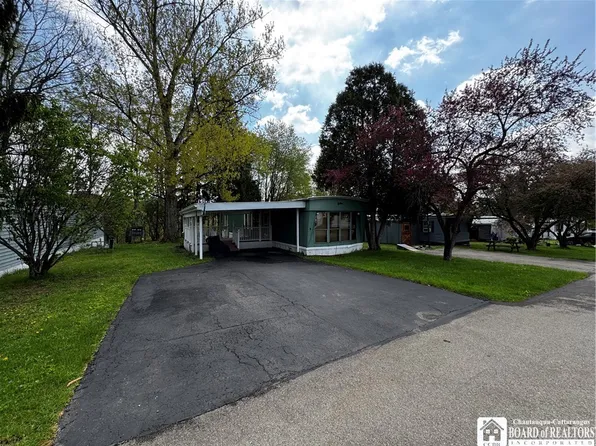 9 High Acres, Bemus Pt, NY 14712
