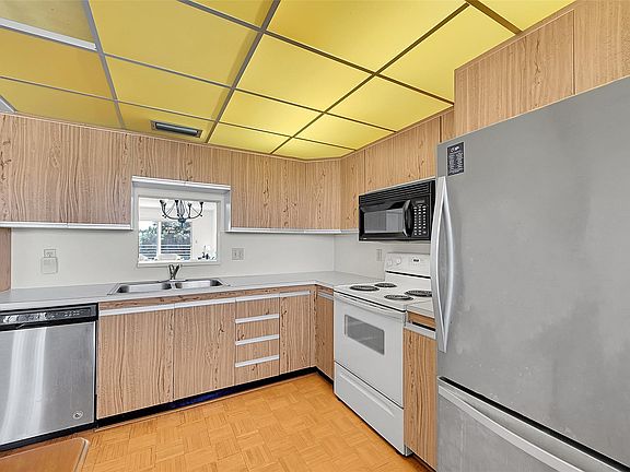 3rd image of 3203 Portofino Pt #M4