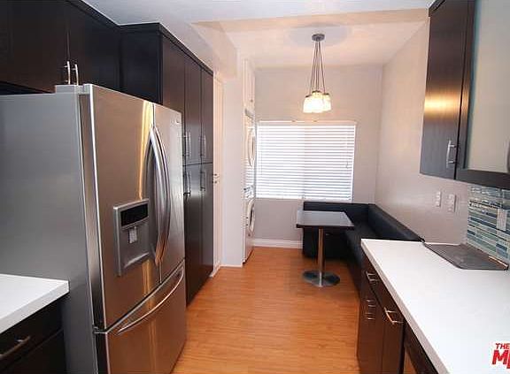 3rd image of 601 N Kenwood St Unit 304