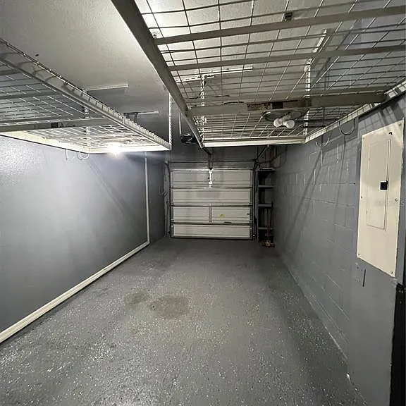 2137 Betsy Ross Ln #2137 — Photo 33
