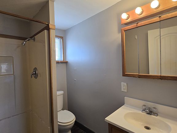 5th image of 938 N Broadway Ave APT 1
