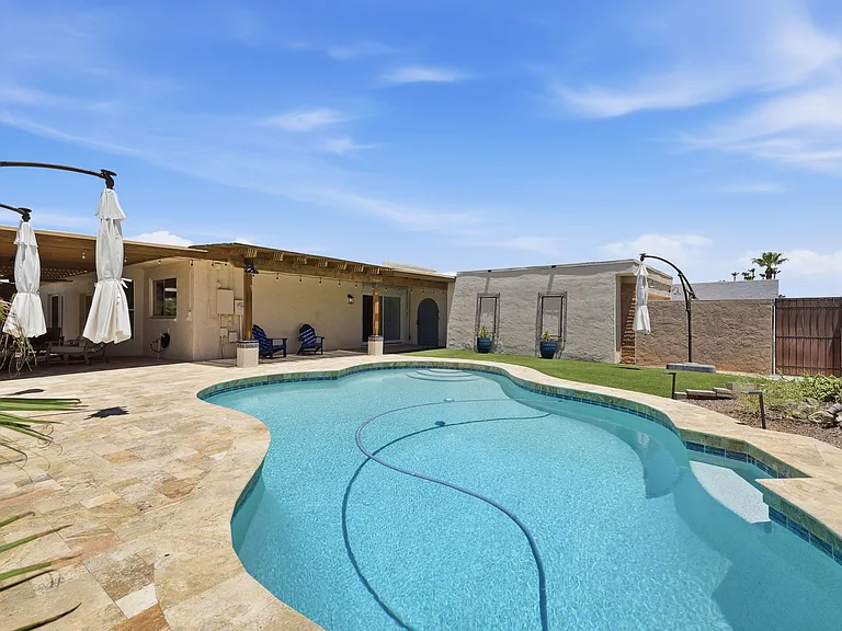 2610 S Fairfield Dr — Photo 14
