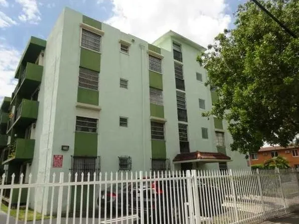 1530 SW 2nd St APT 207, Miami, FL 33135