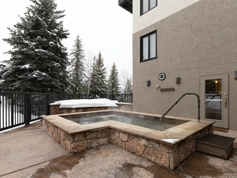 Shared Large Hot Tub
