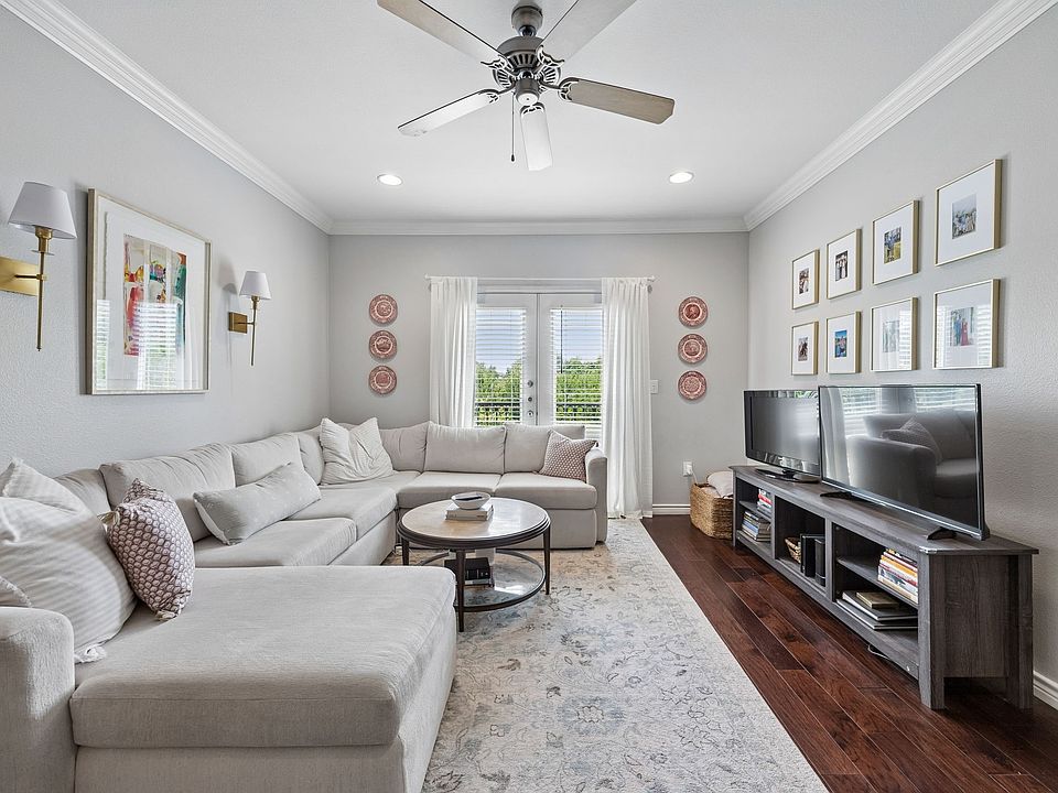 1st image of 3102 Kings Rd #1211