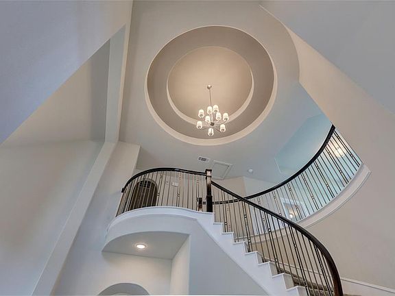 3rd image of 4 Alamito Canyon Pl