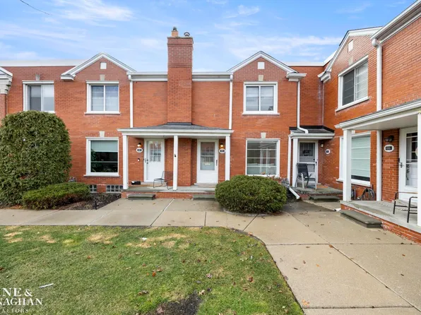 693 1/2 Saint Clair St, Grosse Pointe, MI 48230