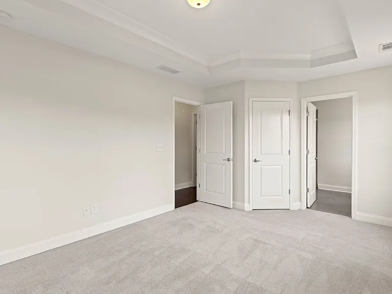 2160 Prestwick Ct NE — Photo 32