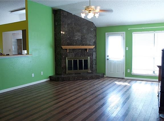 2nd image of 2505 Echo Point Dr