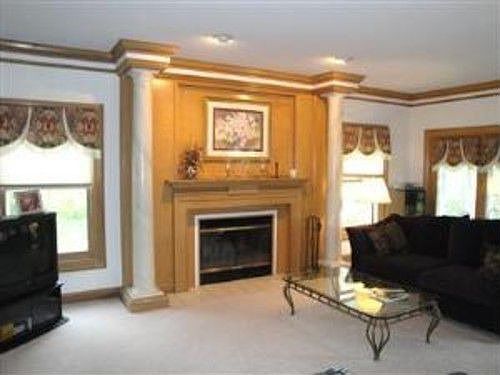 5th image of 10073 Pond Woods Ln