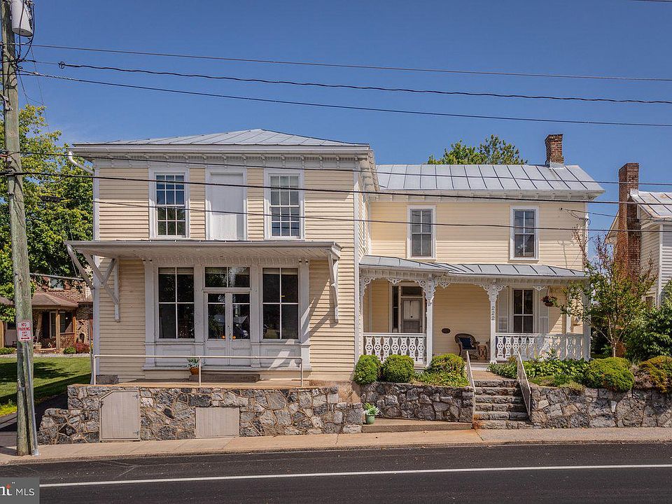 1st image of 222 N Main St