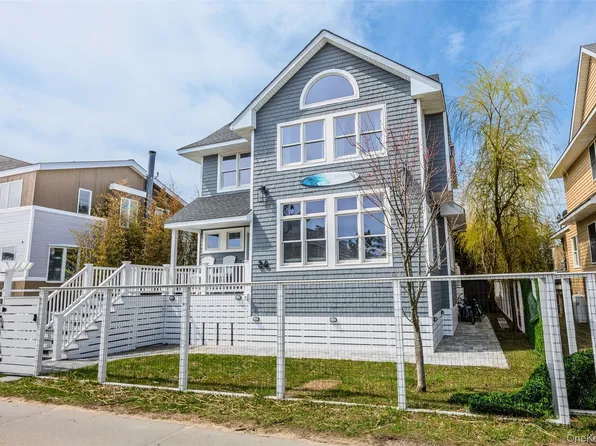24 Bungalow Walk, Ocean Beach, NY 11770
