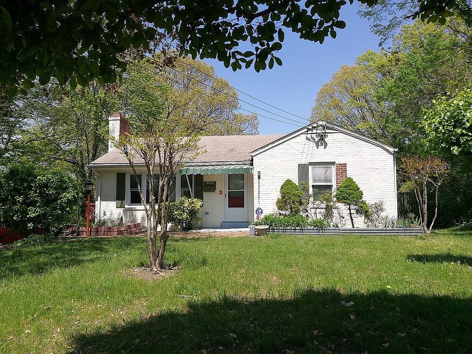1st image of 2802 James Dr