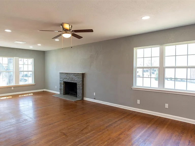 7543 Colgate Ave — Photo 8