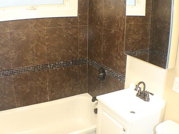 4th image of 12 Sandstone Dr