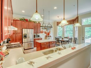 2 Breyer Ct, Elkins Park, PA 19027