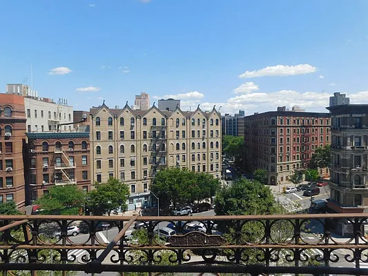 Rented by New York Residence | media 65