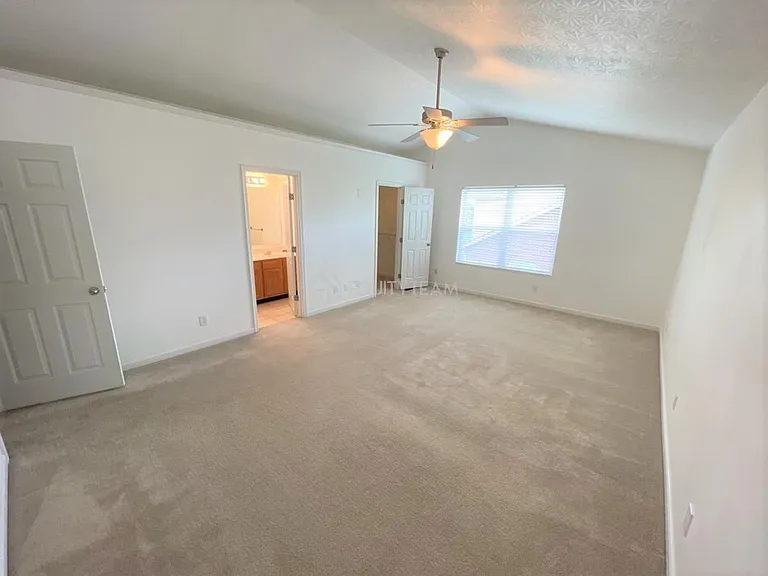 8052 Misty Shore Dr — Photo 9