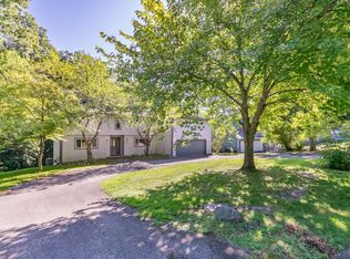 4797 Split Rail Dr, Brighton, MI 48114