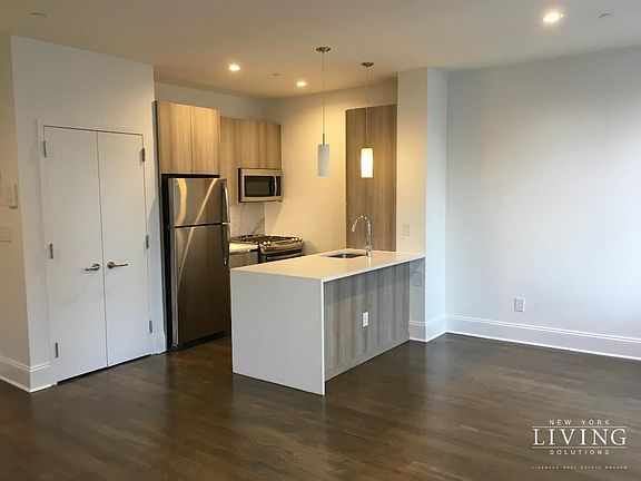 2nd image of 15 Park Row APT 20M