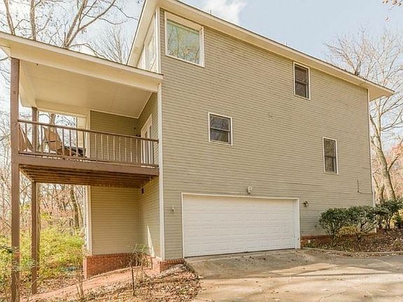 2nd image of 2606 Sutcliff Dr NE