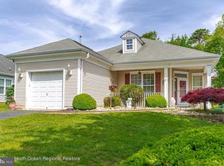 20 Goldensprings Dr, Lakewood, NJ 08701