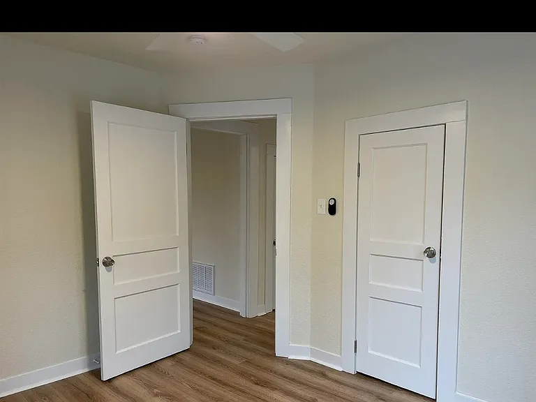 916 Ridge Rd — Photo 5