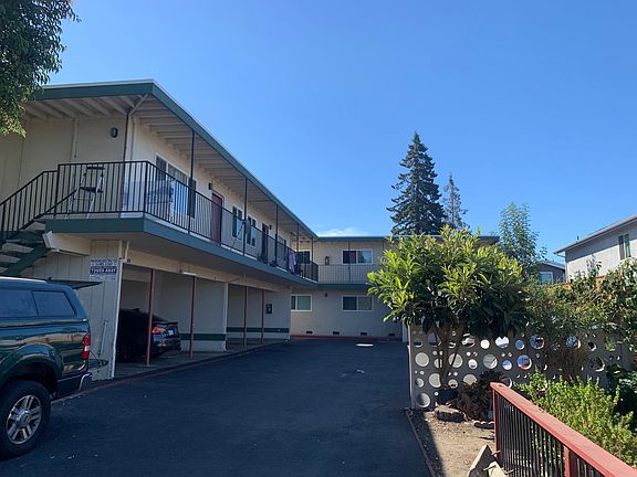 2nd image of 235 Fairchild Dr #2