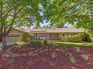 1090 Saint Joseph Ave, Los Altos, CA 94024