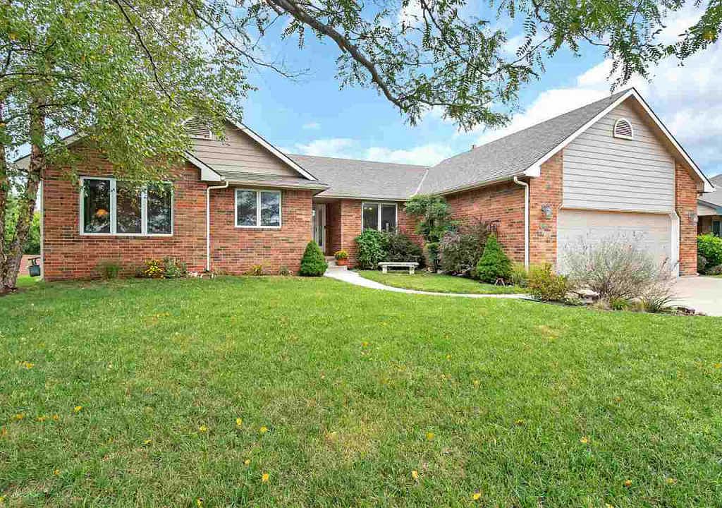 まお✕2 12214 E Lockmoor St, Wichita, KS 67207 | Zillow
