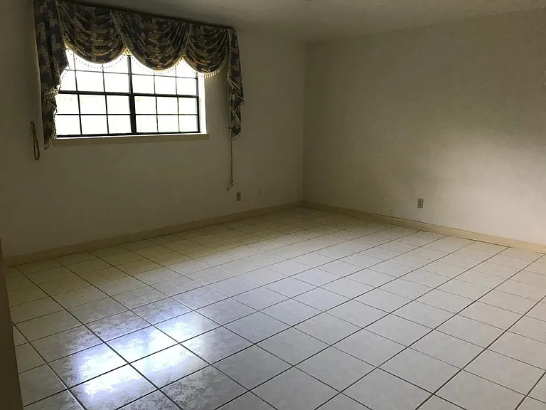 4375 Willow Bend Dr — Photo 18